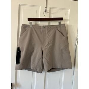 LL Bean Mens Bike Shorts Large 4 Way Padded Solid Black Performance Cycling NWT